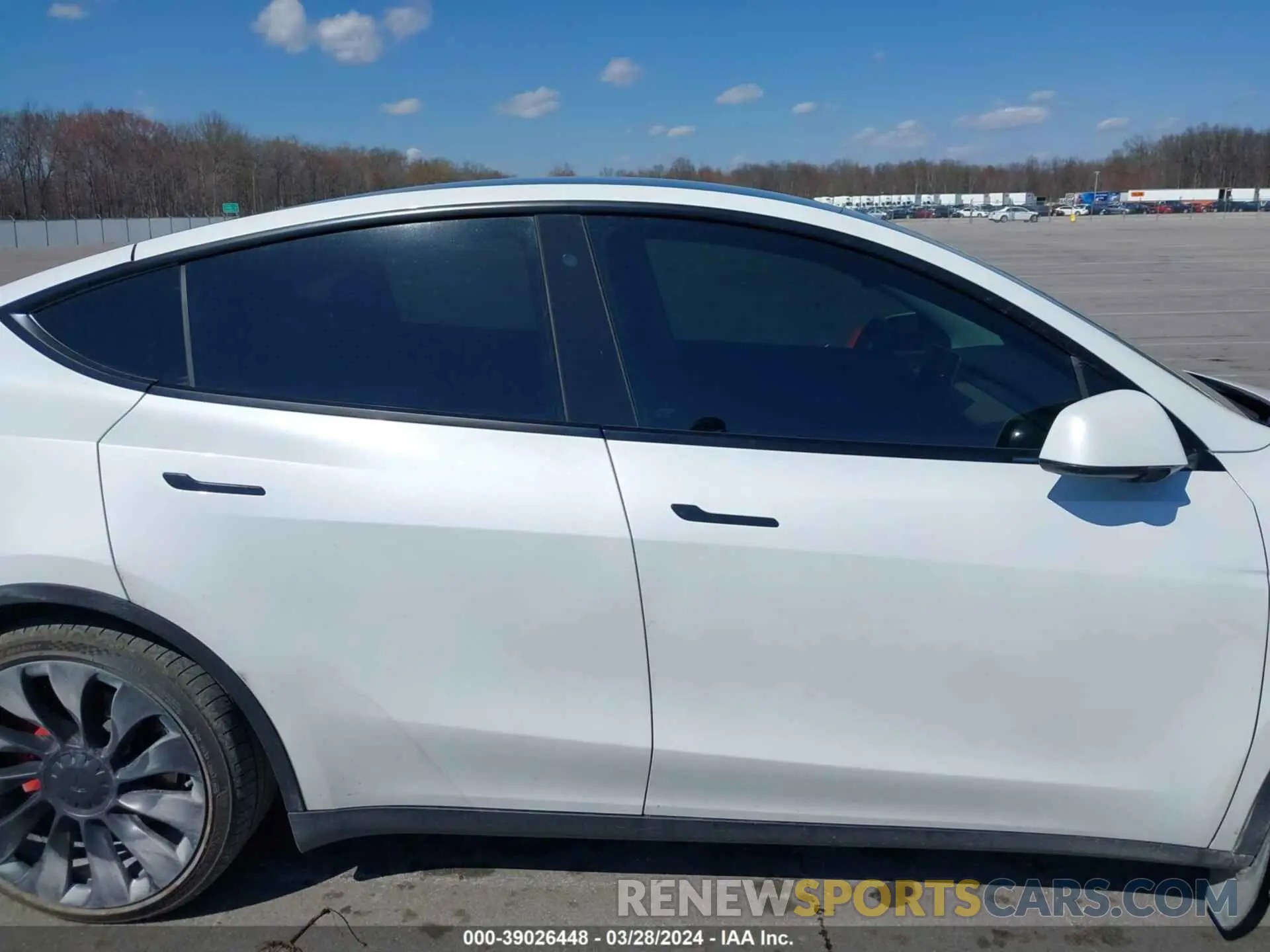 13 fotografías del automóvil dañado 5YJYGDEF0LF011931 TESLA MODEL Y 2020