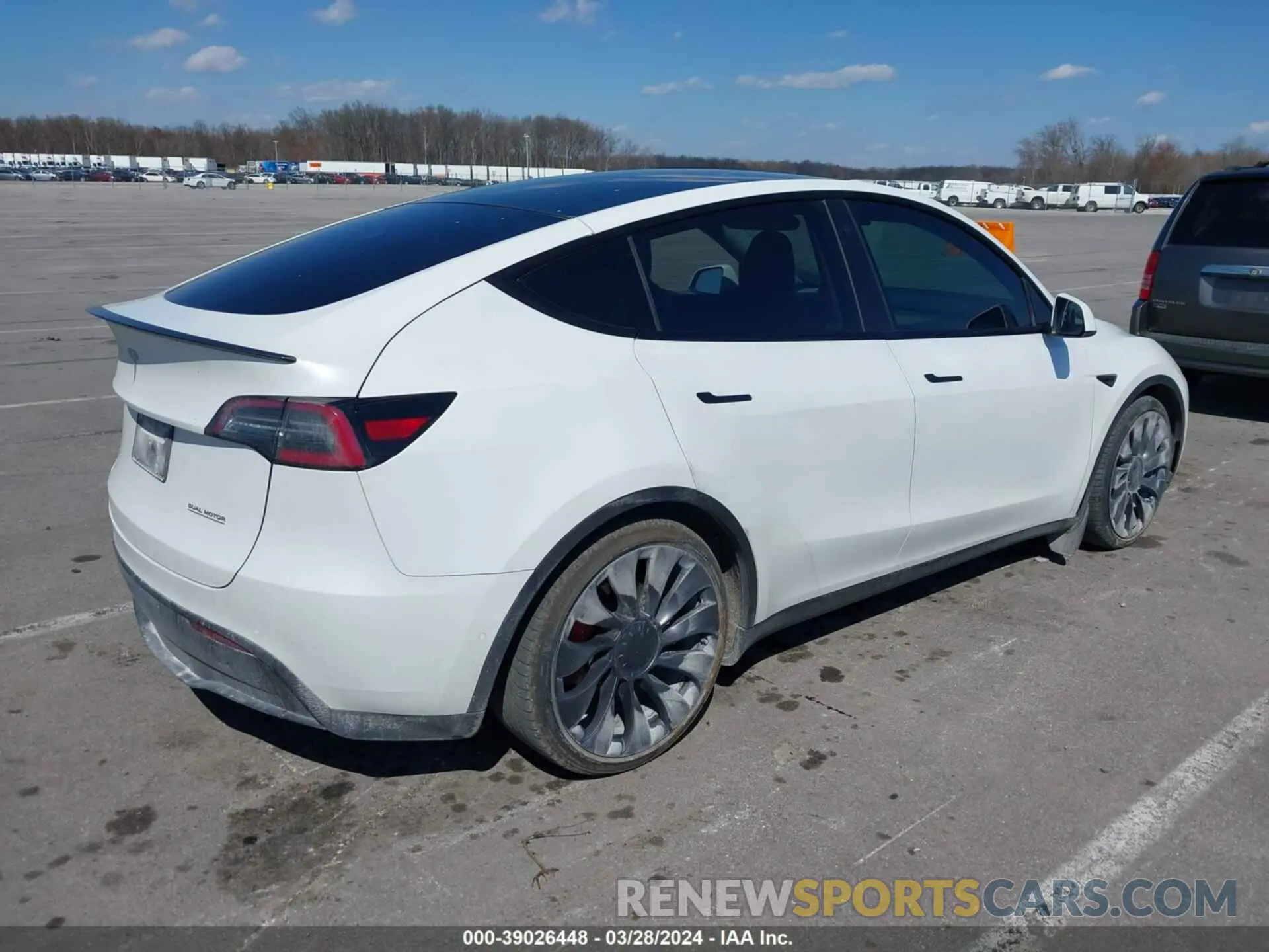 4 fotografías del automóvil dañado 5YJYGDEF0LF011931 TESLA MODEL Y 2020