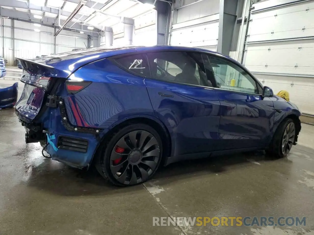 3 fotografías del automóvil dañado 5YJYGDEF1LF035901 TESLA MODEL Y 2020