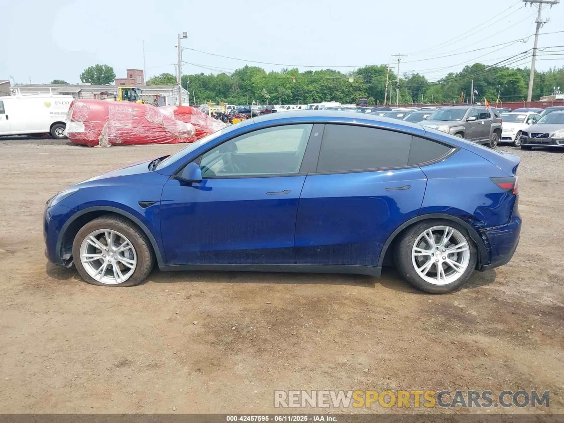 14 fotografías del automóvil dañado 5YJYGDEF3LF005685 TESLA MODEL Y 2020