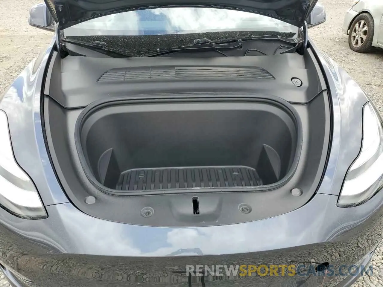 11 fotografías del automóvil dañado 5YJYGDEF3LF016427 TESLA MODEL Y 2020