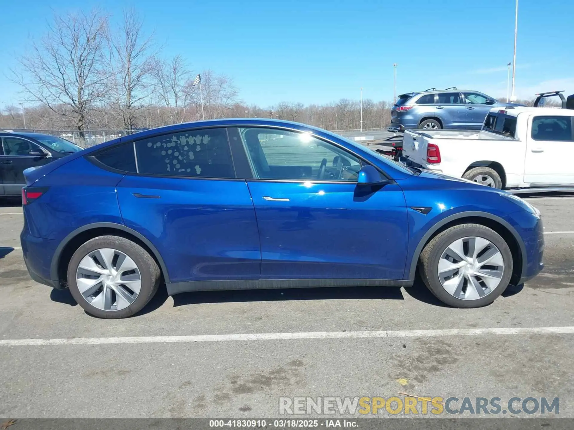 12 fotografías del automóvil dañado 5YJYGDEF4LF005534 TESLA MODEL Y 2020