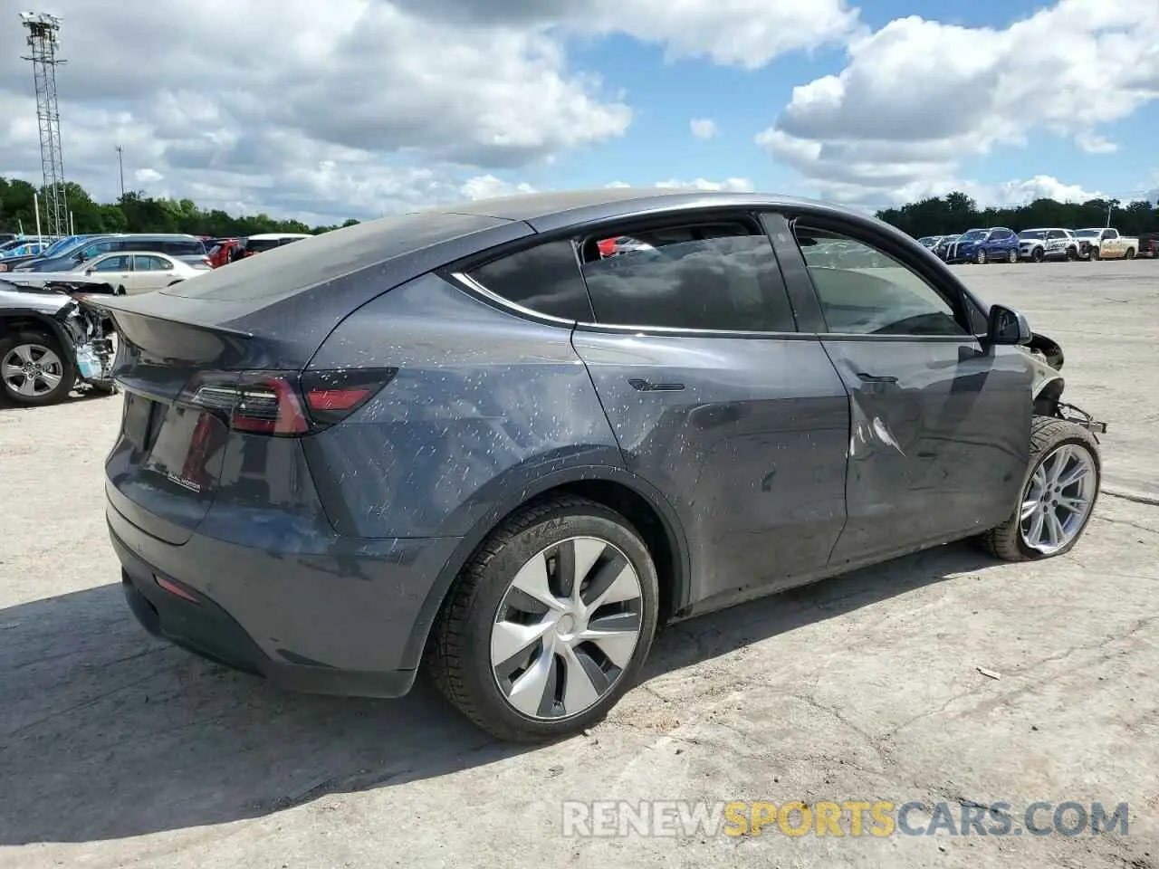 3 fotografías del automóvil dañado 5YJYGDEF4LF011396 TESLA MODEL Y 2020