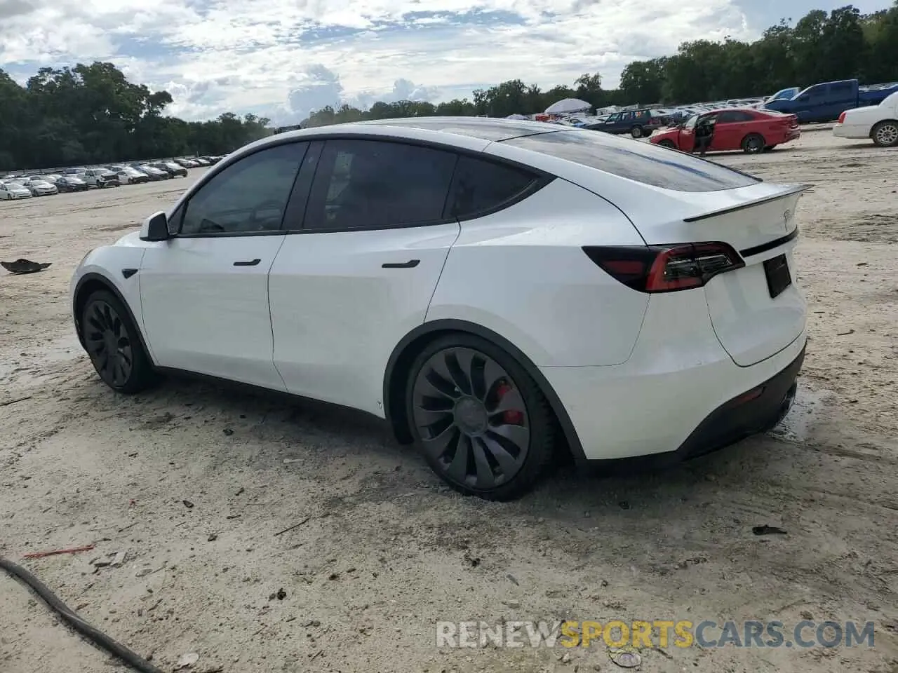 2 fotografías del automóvil dañado 5YJYGDEF5LF046822 TESLA MODEL Y 2020
