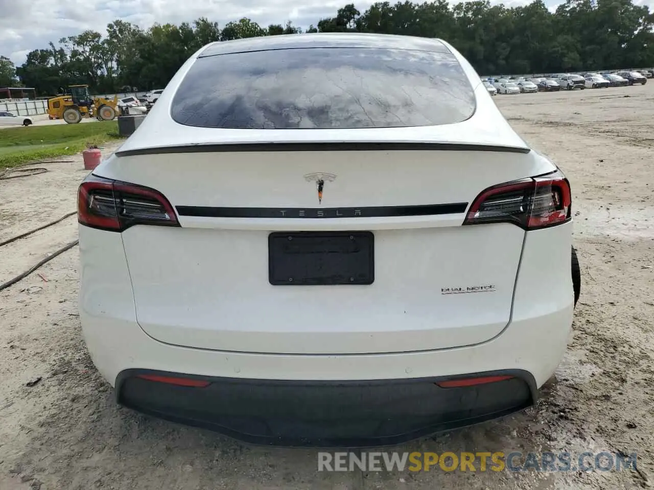 6 fotografías del automóvil dañado 5YJYGDEF5LF046822 TESLA MODEL Y 2020