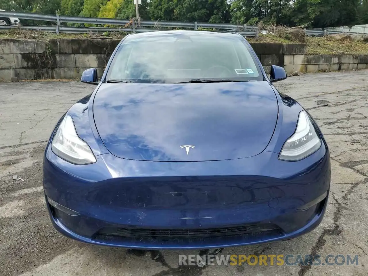 5 fotografías del automóvil dañado 5YJYGDEF7LF000909 TESLA MODEL Y 2020