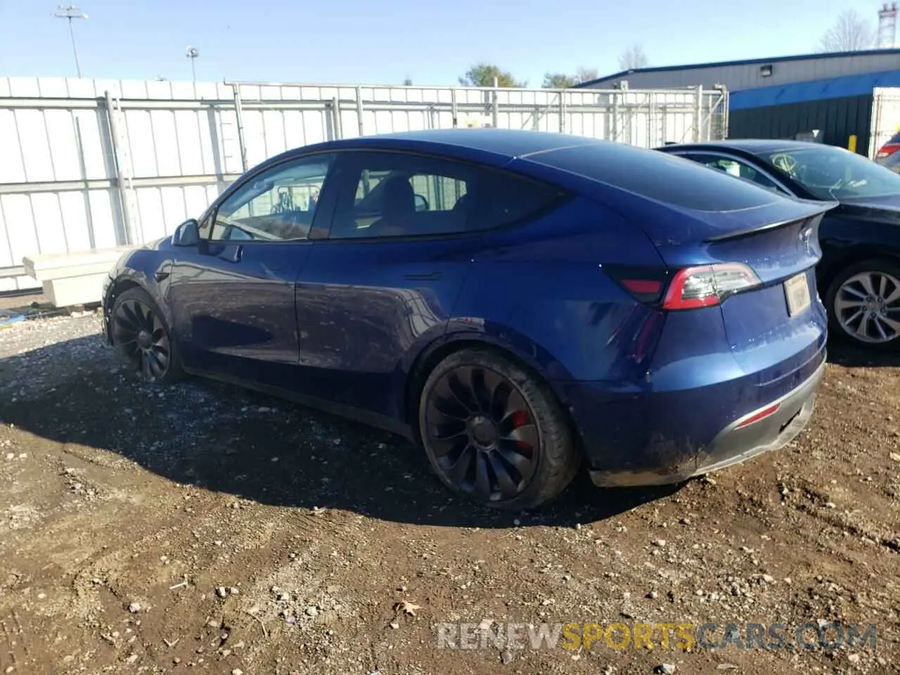 2 fotografías del automóvil dañado 5YJYGDEF8LF001356 TESLA MODEL Y 2020