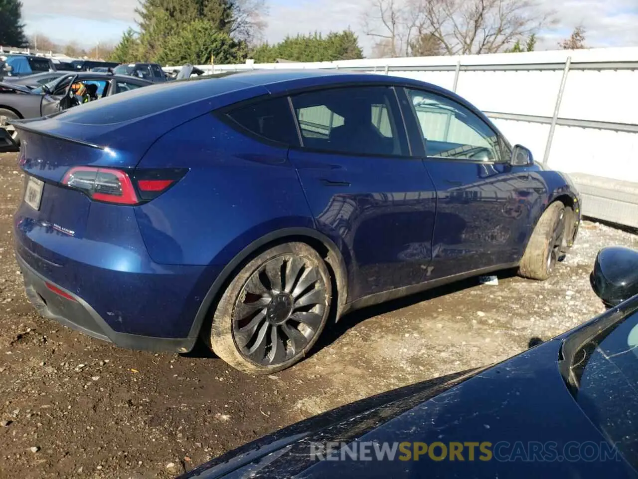 3 fotografías del automóvil dañado 5YJYGDEF8LF001356 TESLA MODEL Y 2020