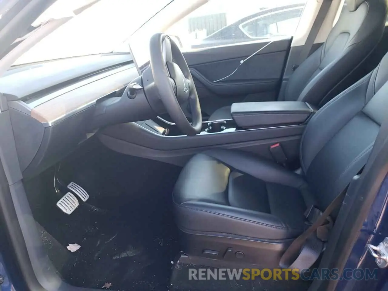 7 fotografías del automóvil dañado 5YJYGDEF8LF001356 TESLA MODEL Y 2020