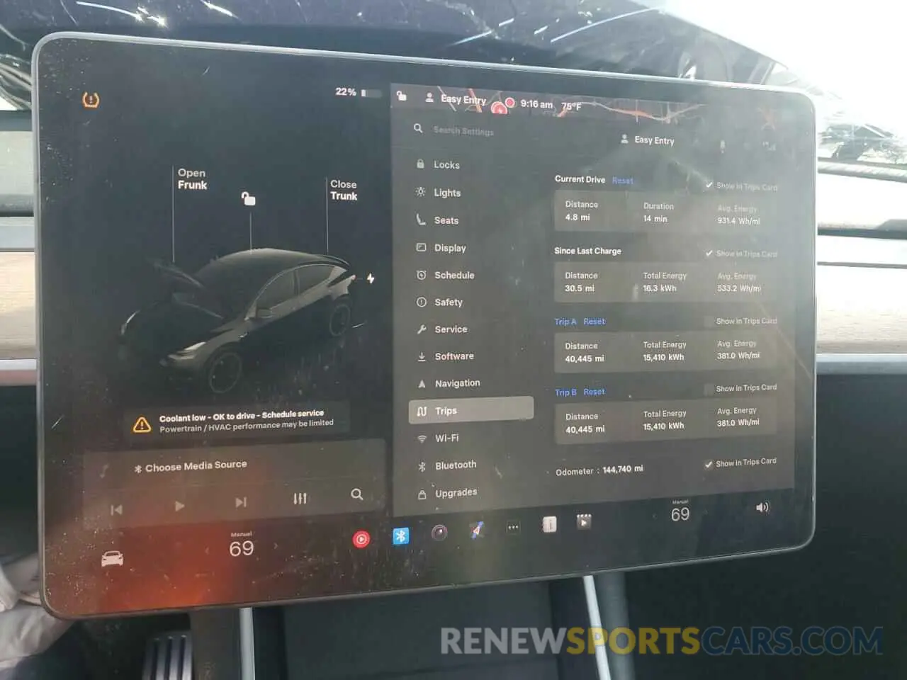 9 fotografías del automóvil dañado 5YJYGDEF9LF012155 TESLA MODEL Y 2020