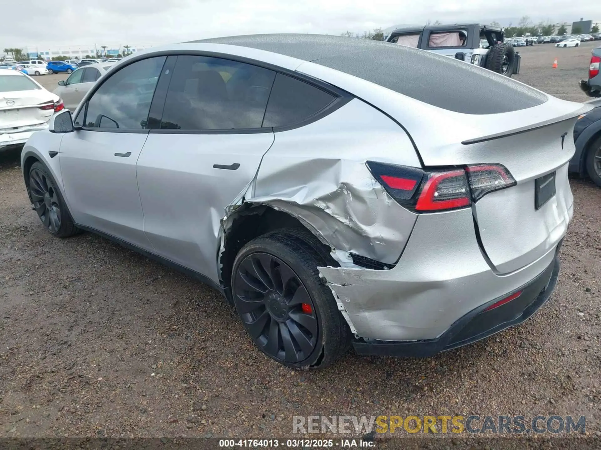 3 fotografías del automóvil dañado 5YJYGDEF9LF038500 TESLA MODEL Y 2020