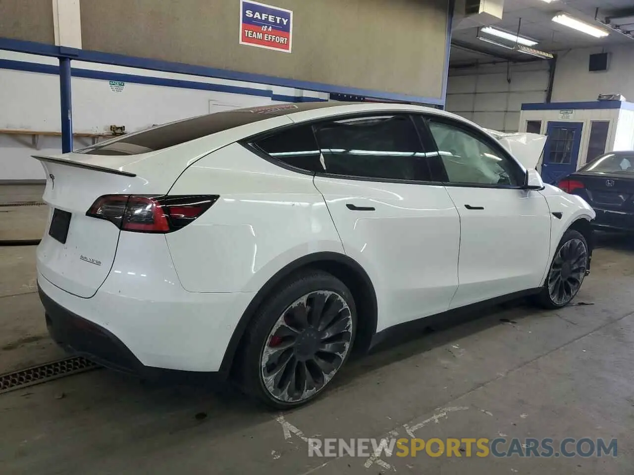 3 fotografías del automóvil dañado 5YJYGDEF9LF049853 TESLA MODEL Y 2020