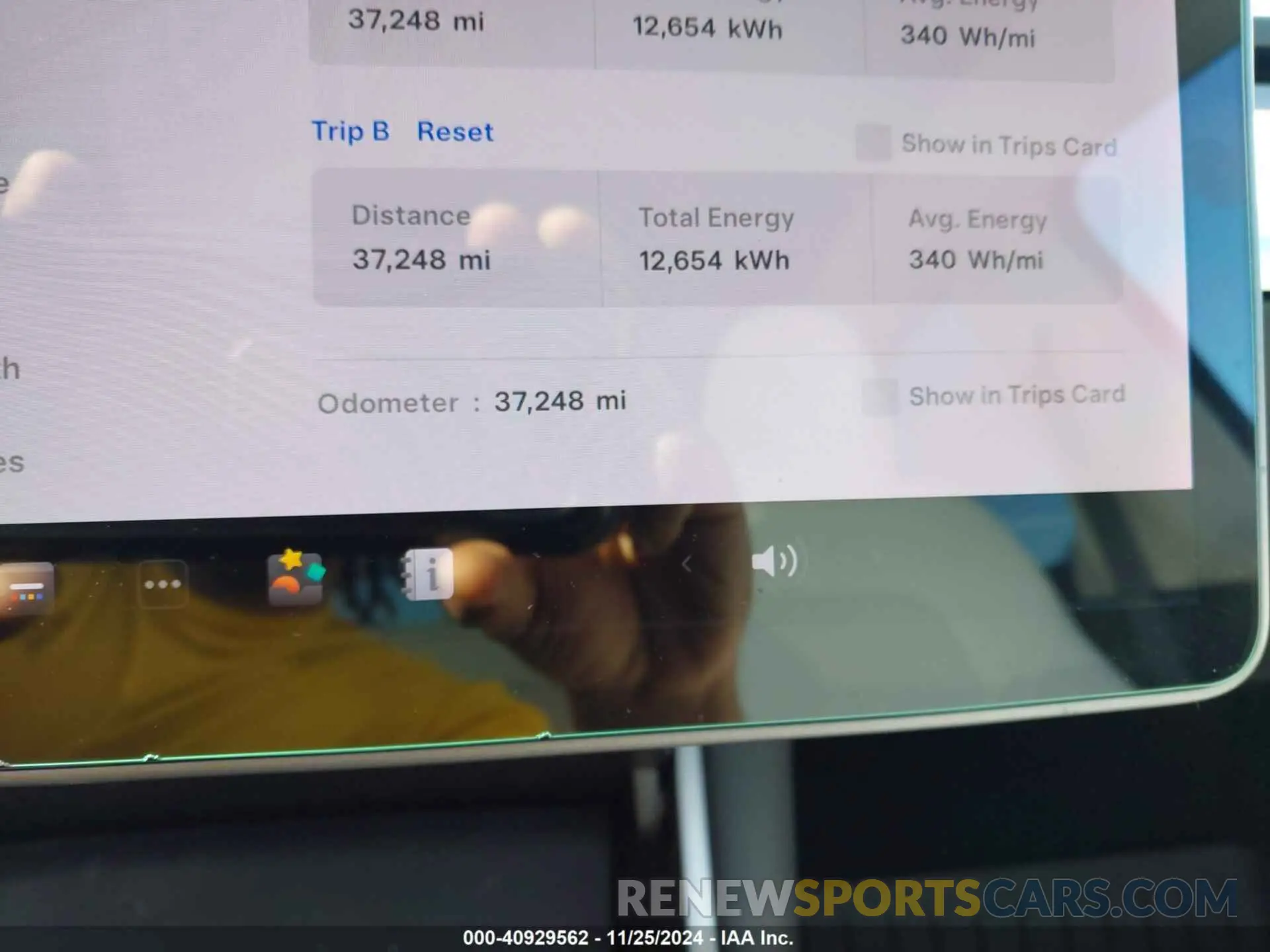 14 fotografías del automóvil dañado 5YJYGDEFXLF011614 TESLA MODEL Y 2020