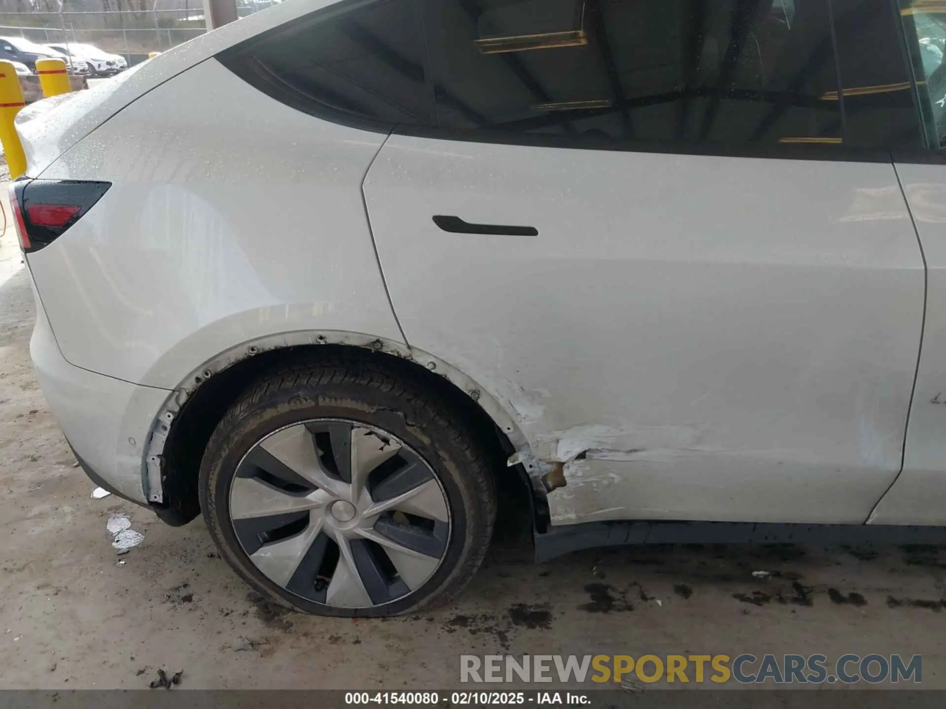 6 fotografías del automóvil dañado 5YJYGAEE0MF158998 TESLA MODEL Y 2021