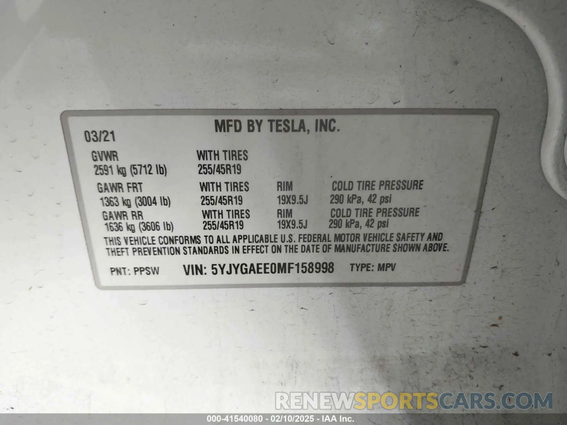 9 fotografías del automóvil dañado 5YJYGAEE0MF158998 TESLA MODEL Y 2021