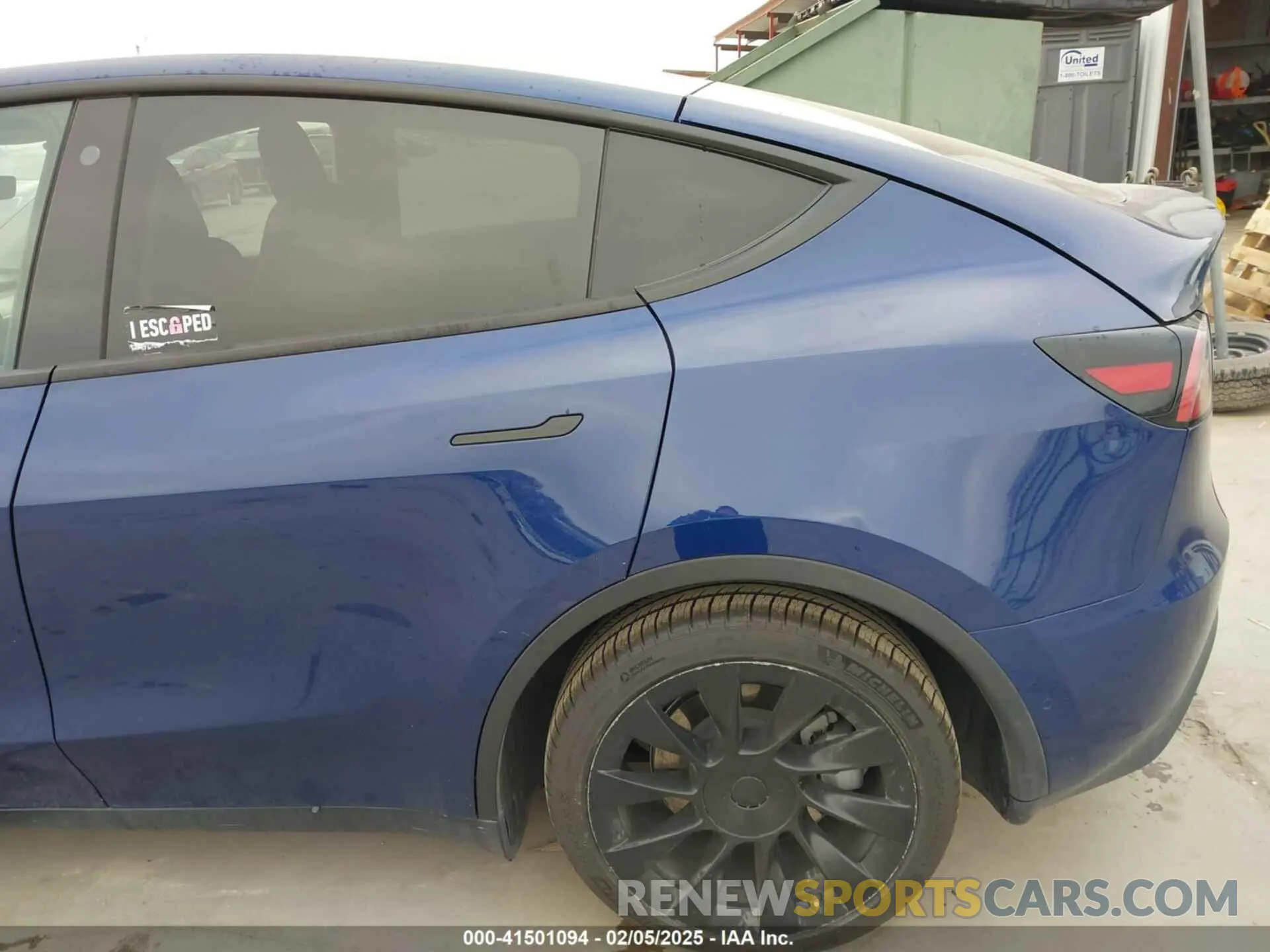 20 fotografías del automóvil dañado 5YJYGAEE0MF185053 TESLA MODEL Y 2021