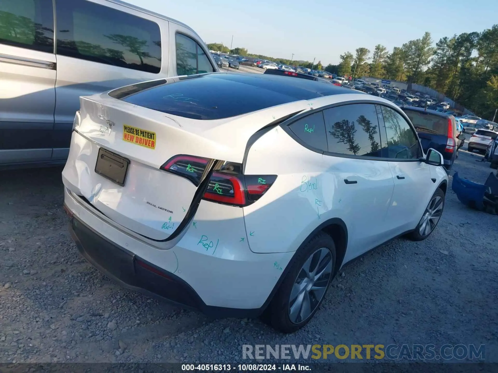 4 fotografías del automóvil dañado 5YJYGAEE0MF188311 TESLA MODEL Y 2021