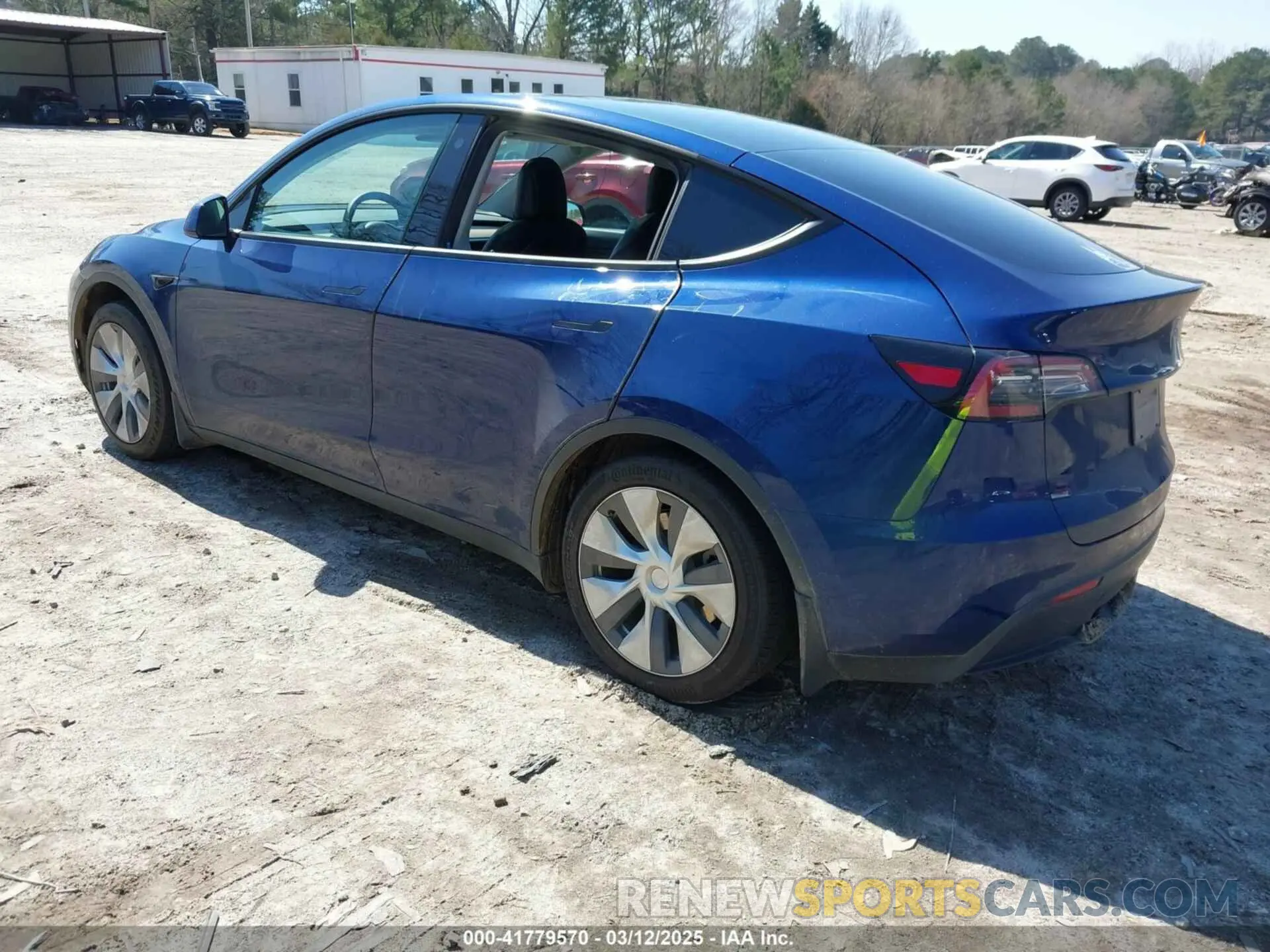 3 fotografías del automóvil dañado 5YJYGAEE1MF207948 TESLA MODEL Y 2021