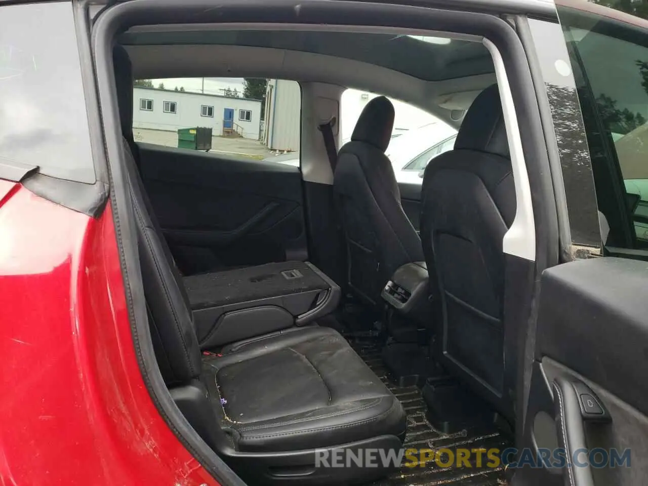 10 fotografías del automóvil dañado 5YJYGAEE2MF285977 TESLA MODEL Y 2021