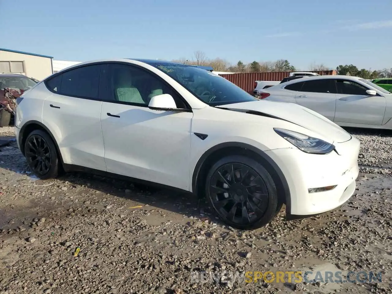 4 fotografías del automóvil dañado 5YJYGAEE2MF301840 TESLA MODEL Y 2021