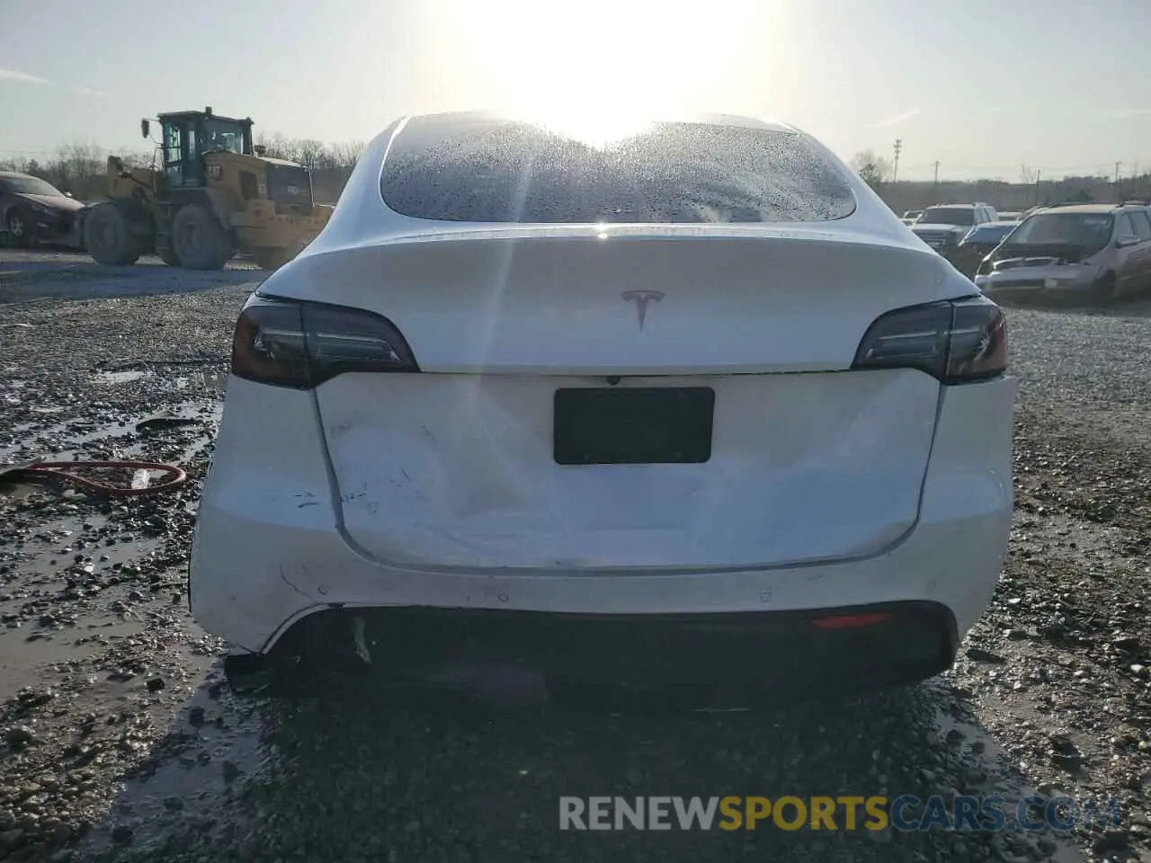 6 fotografías del automóvil dañado 5YJYGAEE2MF301840 TESLA MODEL Y 2021