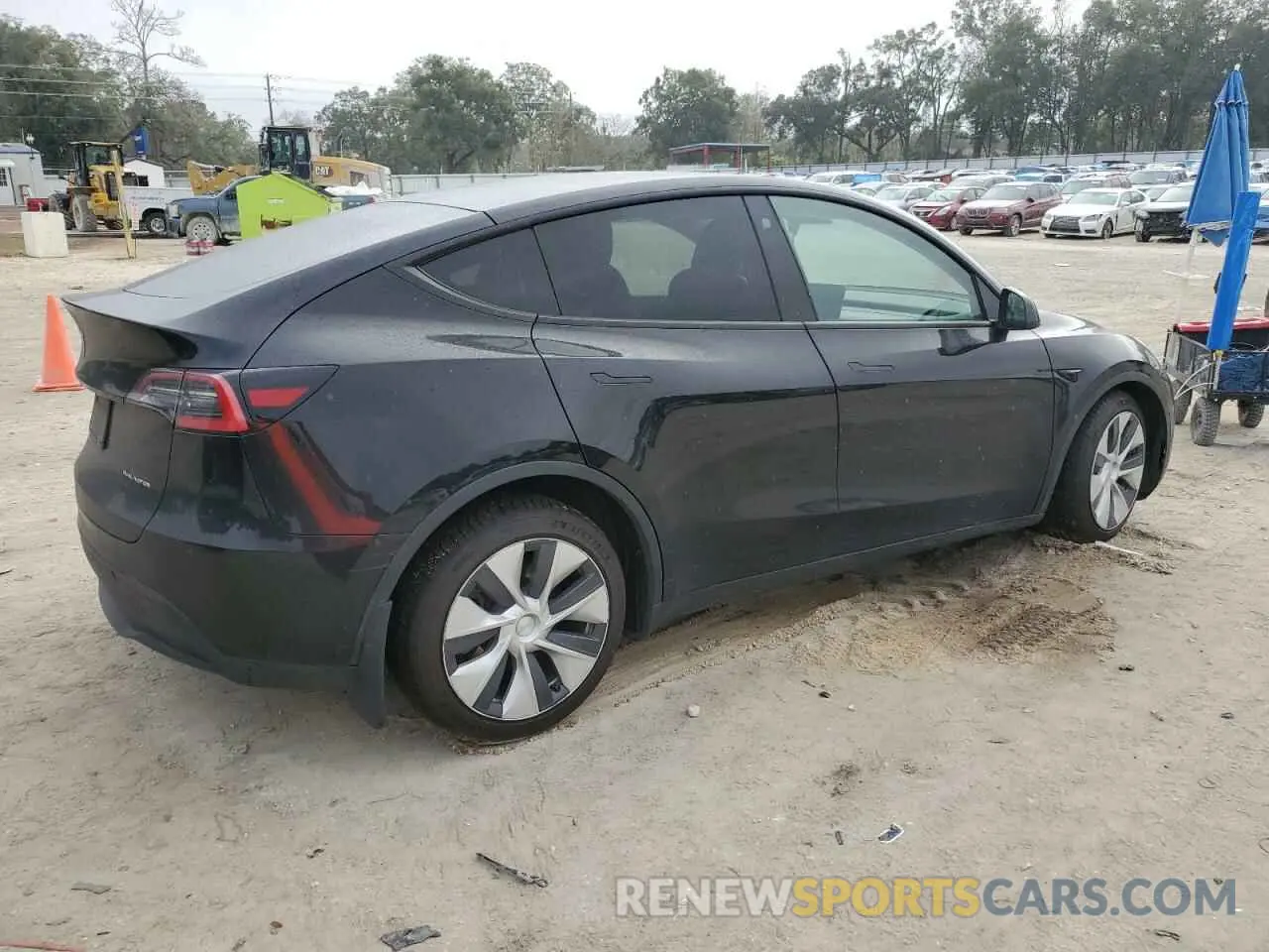 3 fotografías del automóvil dañado 5YJYGAEE3MF130757 TESLA MODEL Y 2021