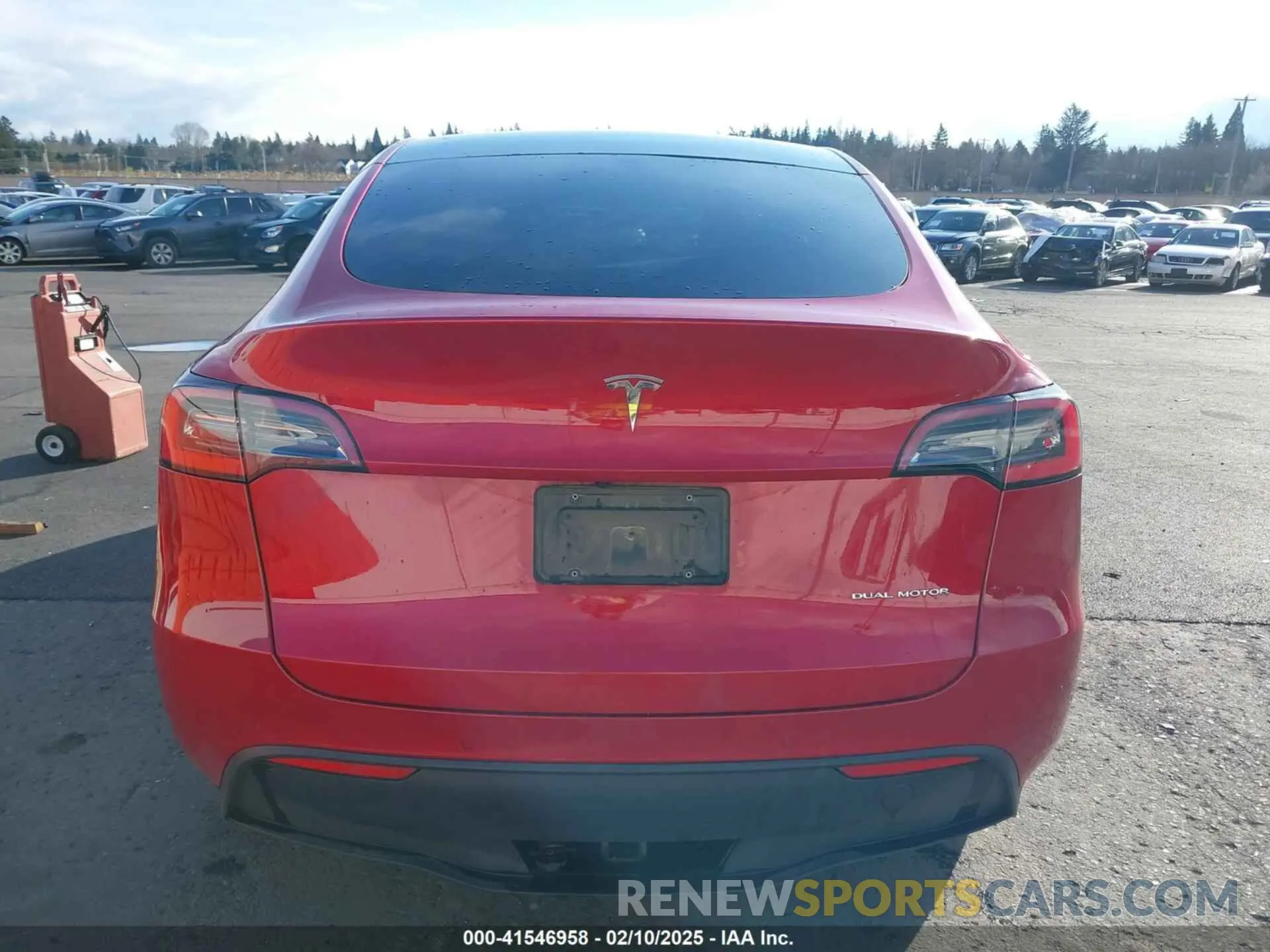 15 fotografías del automóvil dañado 5YJYGAEE4MF131335 TESLA MODEL Y 2021