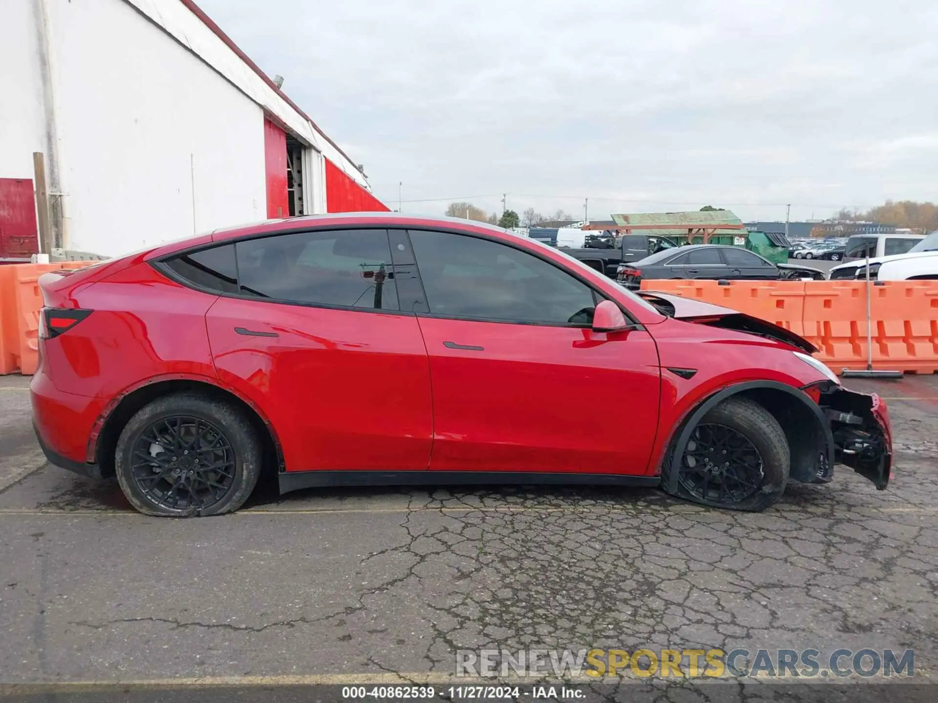 13 fotografías del automóvil dañado 5YJYGAEE4MF200475 TESLA MODEL Y 2021