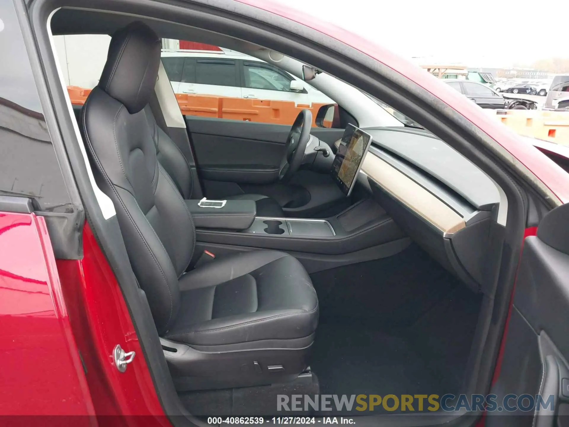 5 fotografías del automóvil dañado 5YJYGAEE4MF200475 TESLA MODEL Y 2021