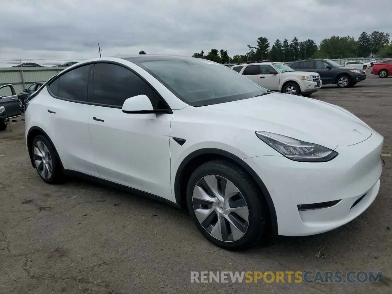 4 fotografías del automóvil dañado 5YJYGAEE4MF297743 TESLA MODEL Y 2021