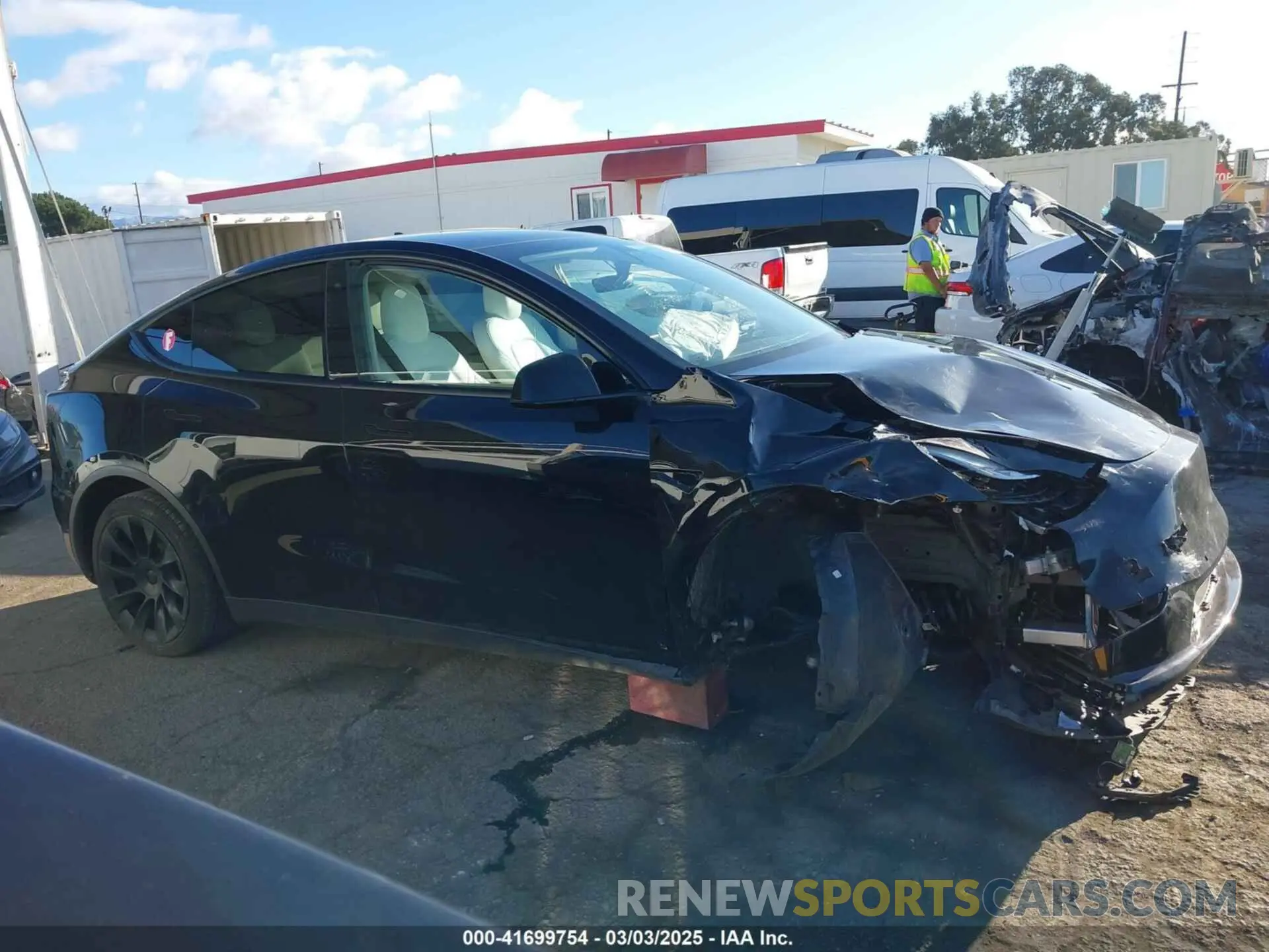 13 fotografías del automóvil dañado 5YJYGAEE5MF158253 TESLA MODEL Y 2021