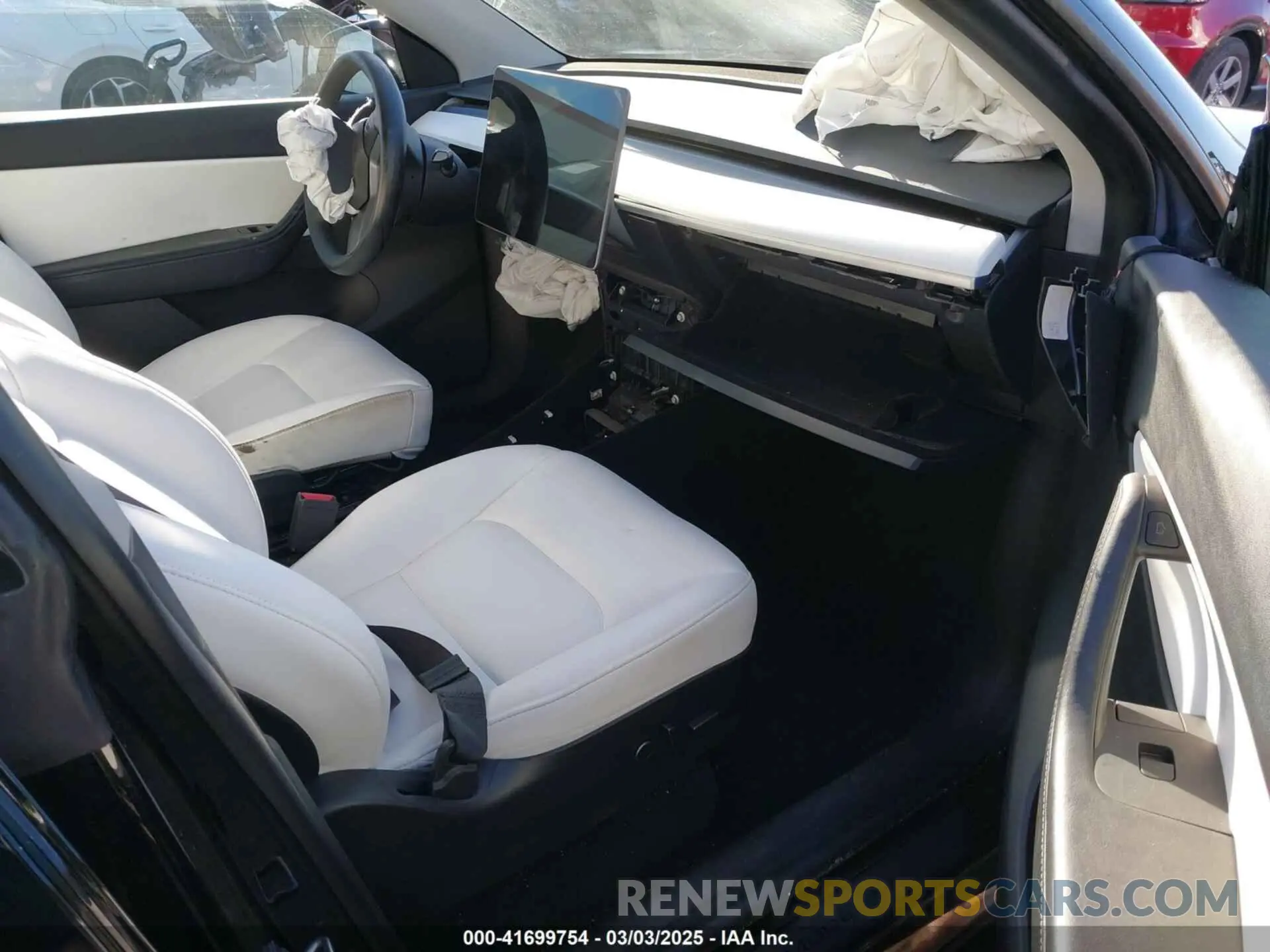 5 fotografías del automóvil dañado 5YJYGAEE5MF158253 TESLA MODEL Y 2021