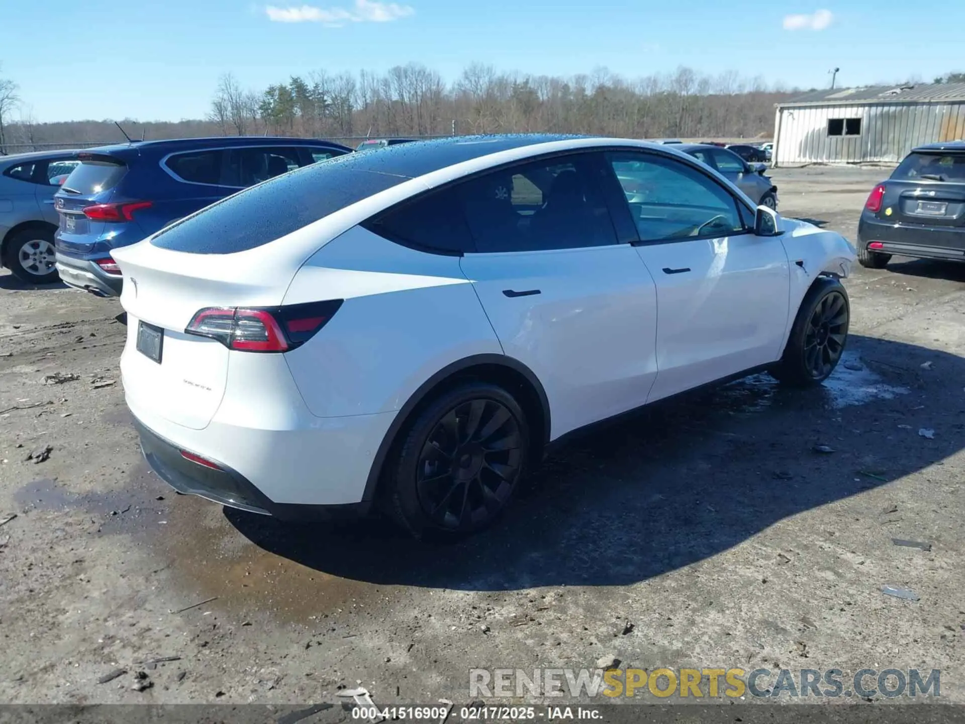 4 fotografías del automóvil dañado 5YJYGAEE6MF196610 TESLA MODEL Y 2021