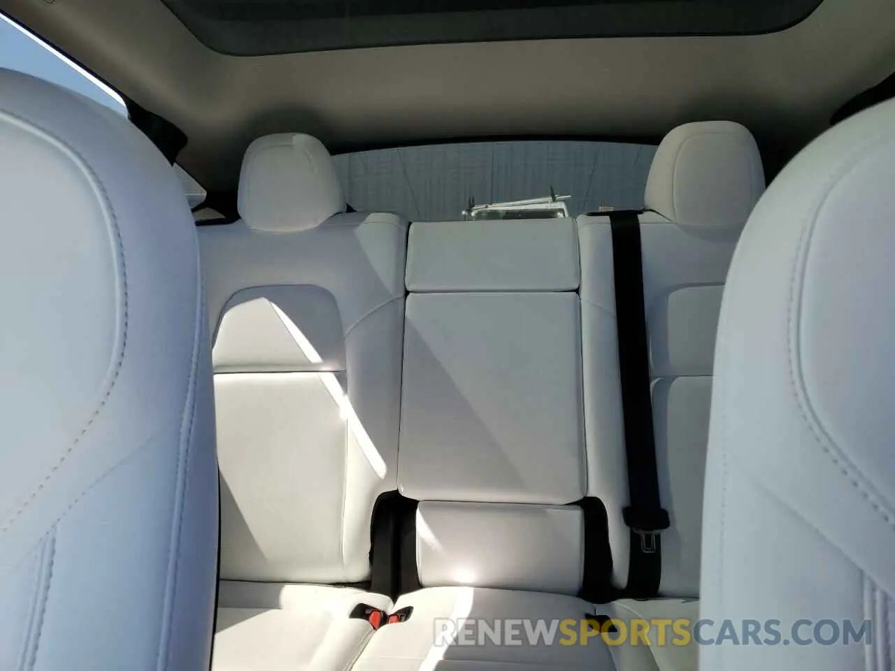 10 fotografías del automóvil dañado 5YJYGAEE6MF264727 TESLA MODEL Y 2021