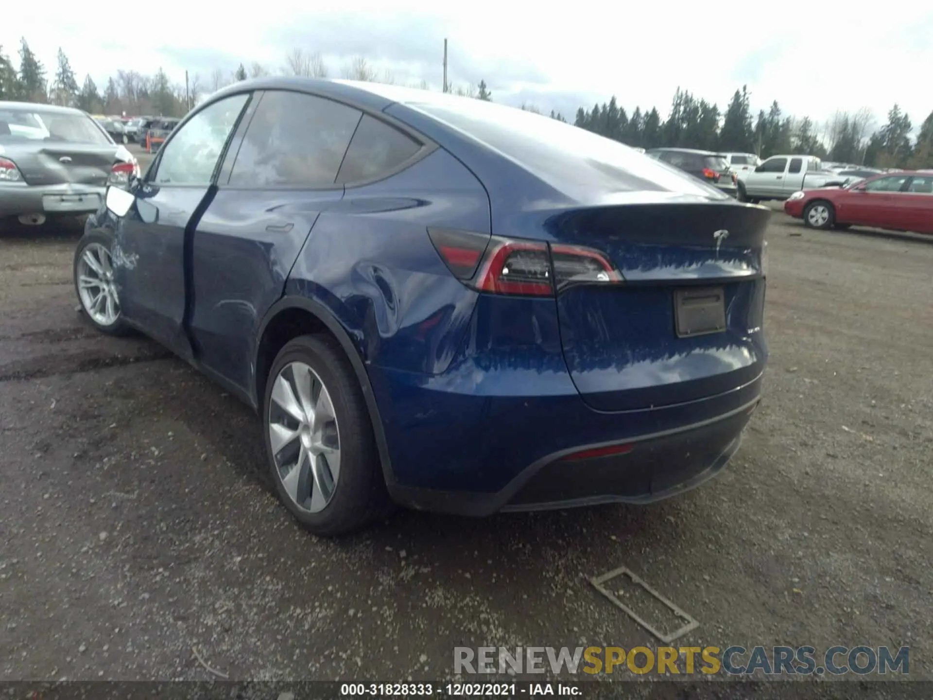 3 fotografías del automóvil dañado 5YJYGAEE7MF172817 TESLA MODEL Y 2021