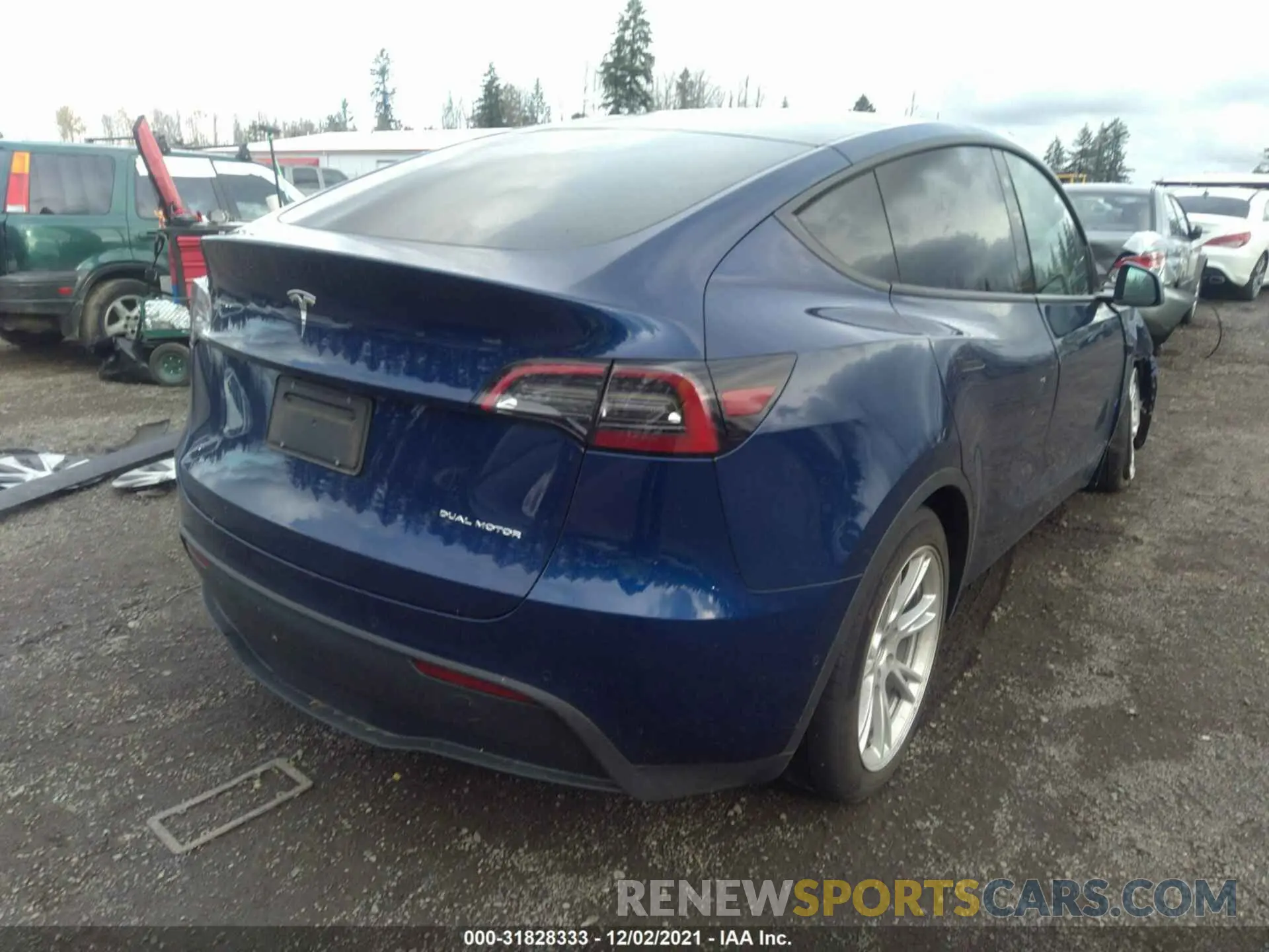 4 fotografías del automóvil dañado 5YJYGAEE7MF172817 TESLA MODEL Y 2021