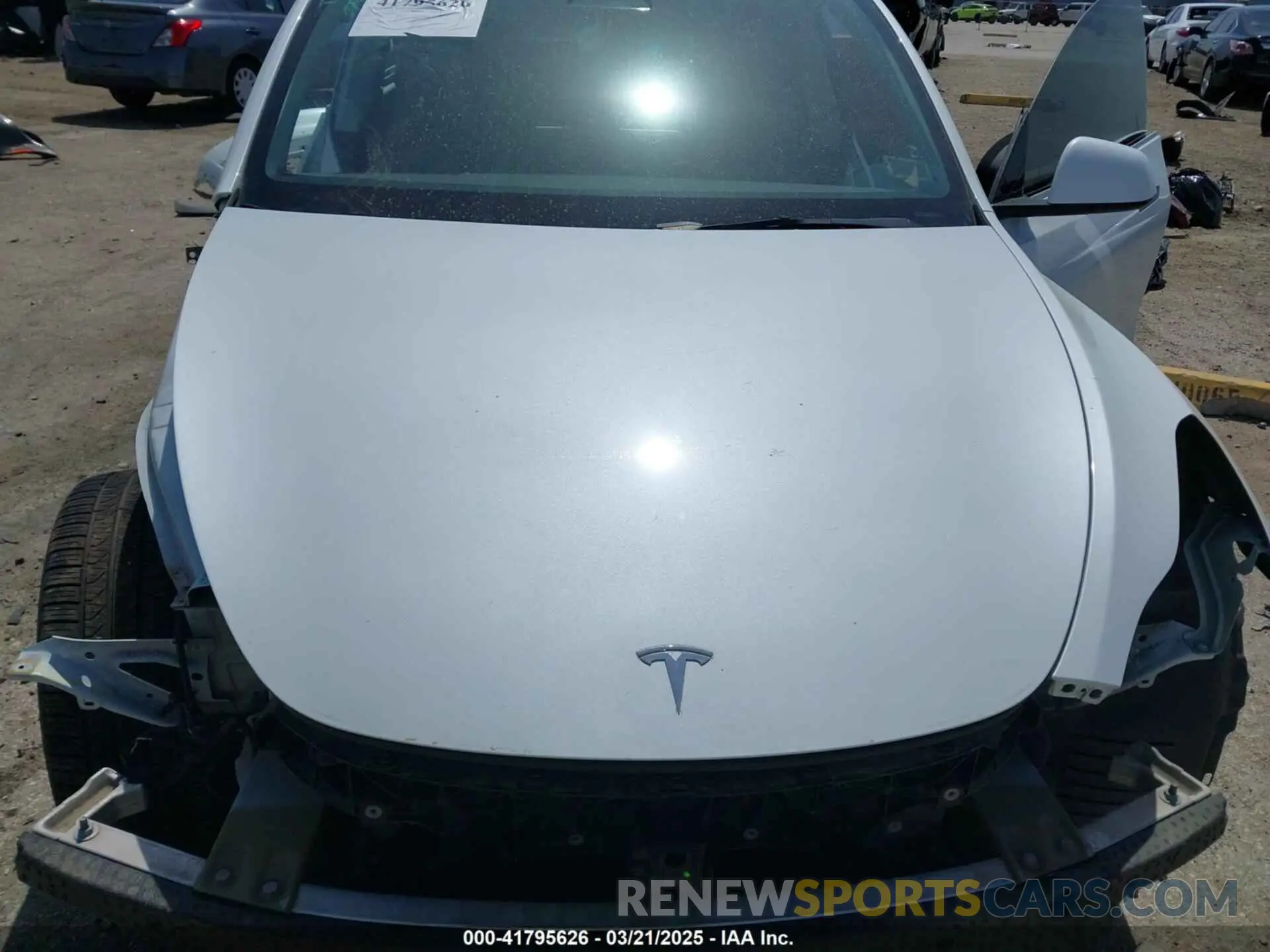 10 fotografías del automóvil dañado 5YJYGAEE8MF187987 TESLA MODEL Y 2021
