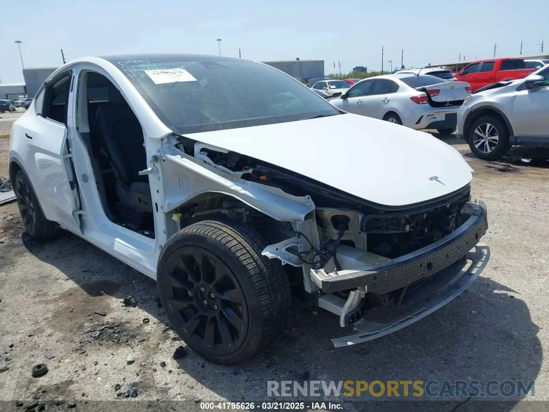 6 fotografías del automóvil dañado 5YJYGAEE8MF187987 TESLA MODEL Y 2021