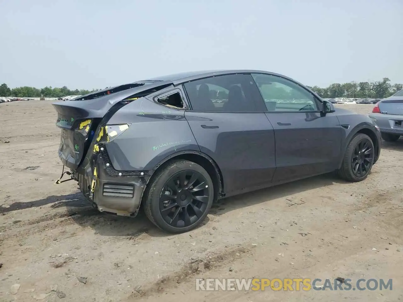 3 fotografías del automóvil dañado 5YJYGAEE9MF256444 TESLA MODEL Y 2021