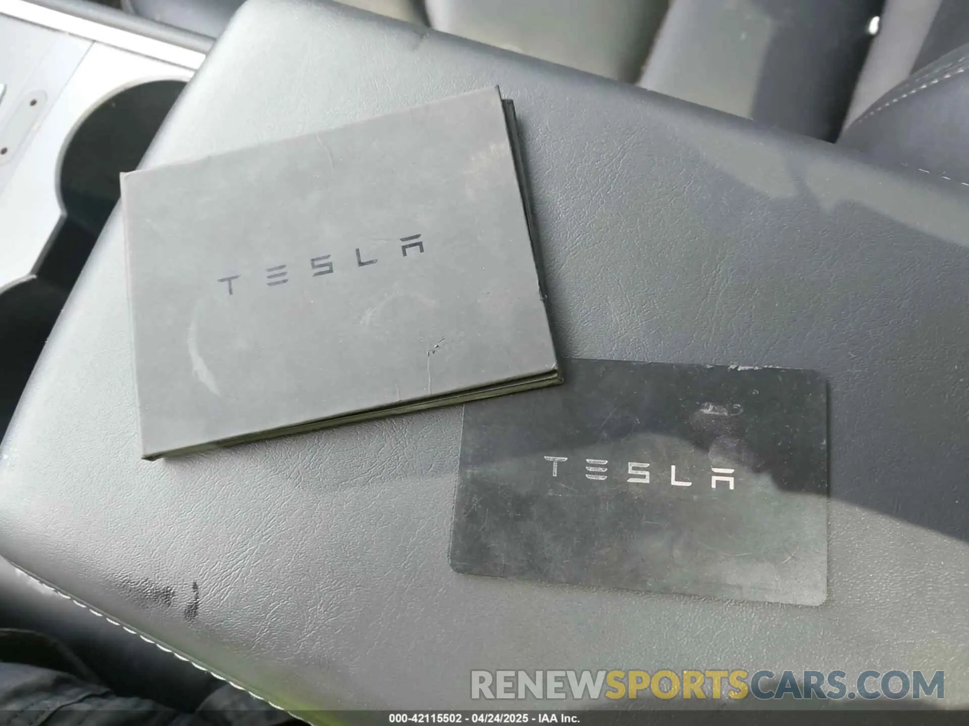 11 fotografías del automóvil dañado 5YJYGAEEXMF149158 TESLA MODEL Y 2021