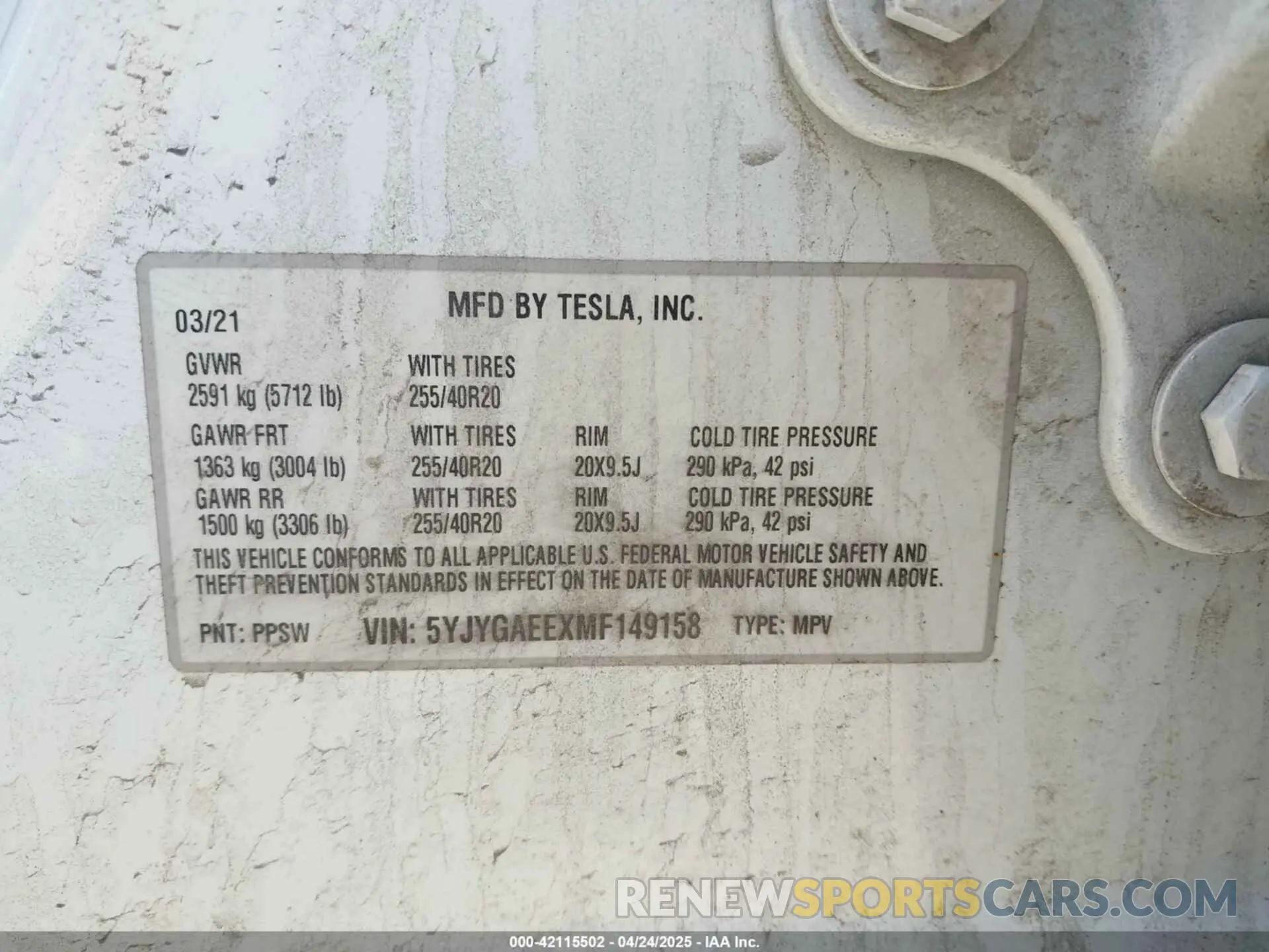 9 fotografías del automóvil dañado 5YJYGAEEXMF149158 TESLA MODEL Y 2021