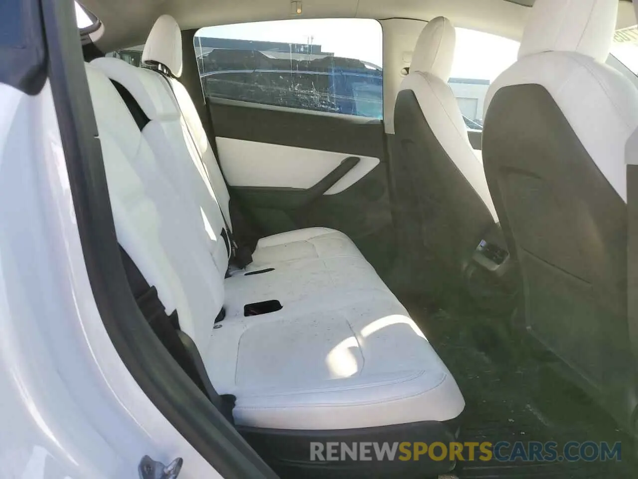10 fotografías del automóvil dañado 5YJYGAEEXMF151489 TESLA MODEL Y 2021