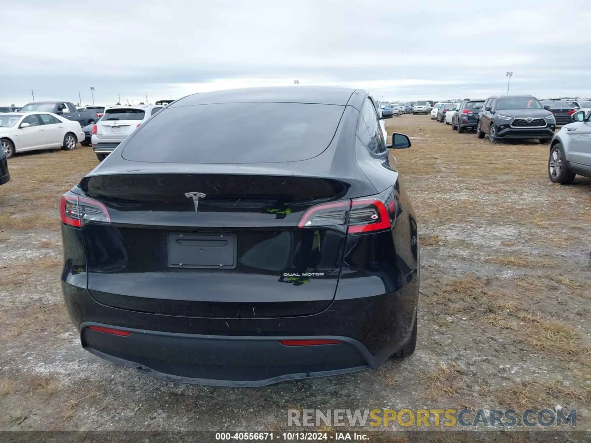 15 fotografías del automóvil dañado 5YJYGAEEXMF188106 TESLA MODEL Y 2021