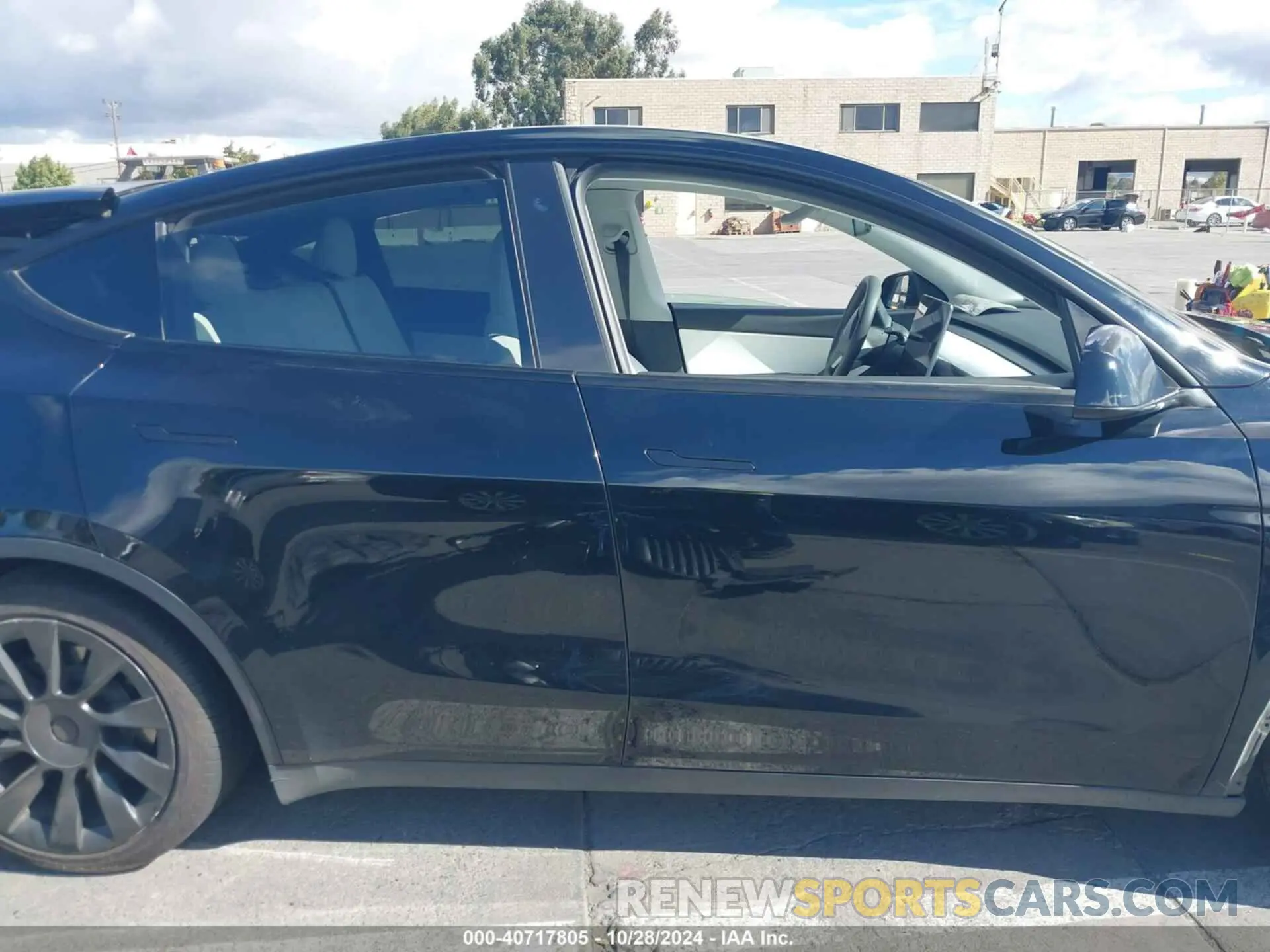 13 fotografías del automóvil dañado 5YJYGAEEXMF244190 TESLA MODEL Y 2021