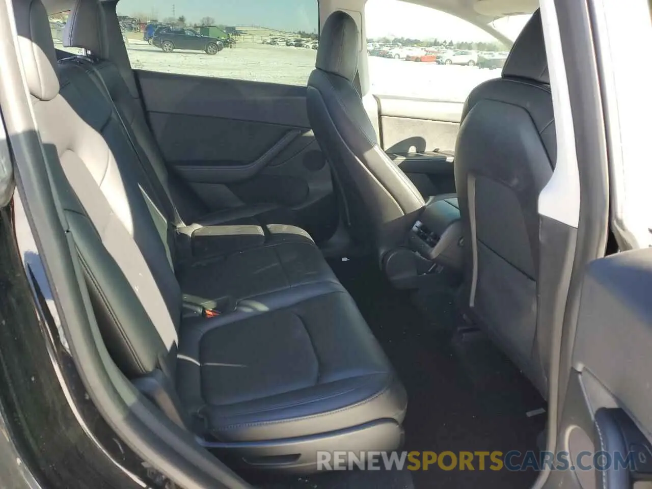 10 fotografías del automóvil dañado 5YJYGAEEXMF256484 TESLA MODEL Y 2021