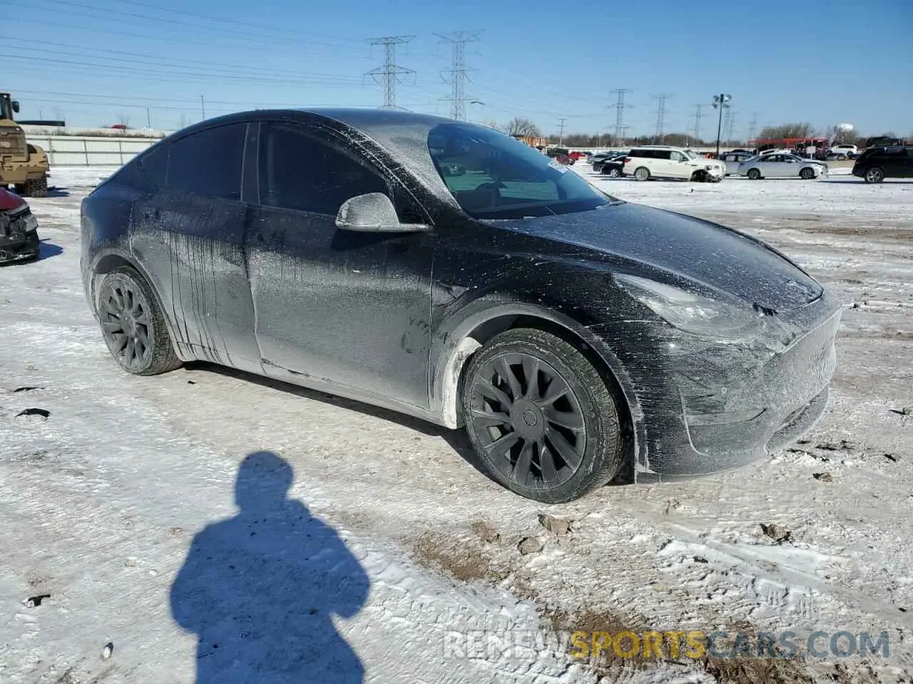 4 fotografías del automóvil dañado 5YJYGAEEXMF256484 TESLA MODEL Y 2021