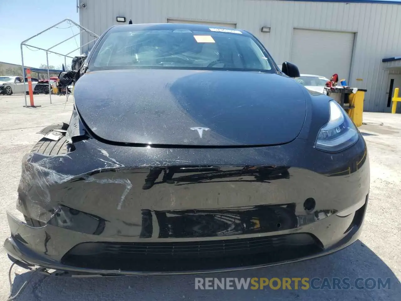 5 fotografías del automóvil dañado 5YJYGAEEXMF304033 TESLA MODEL Y 2021