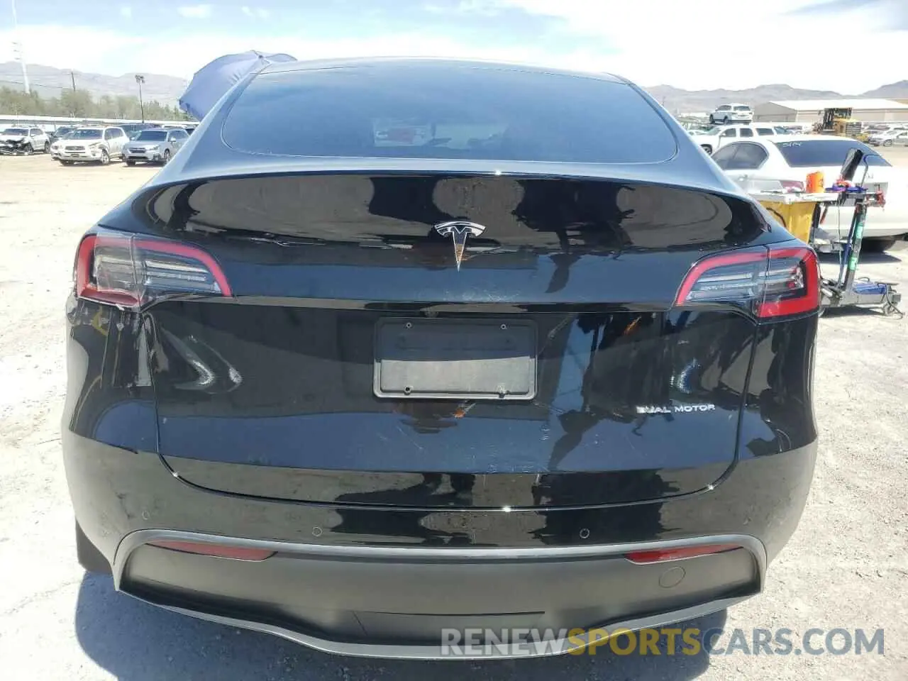 6 fotografías del automóvil dañado 5YJYGAEEXMF304033 TESLA MODEL Y 2021