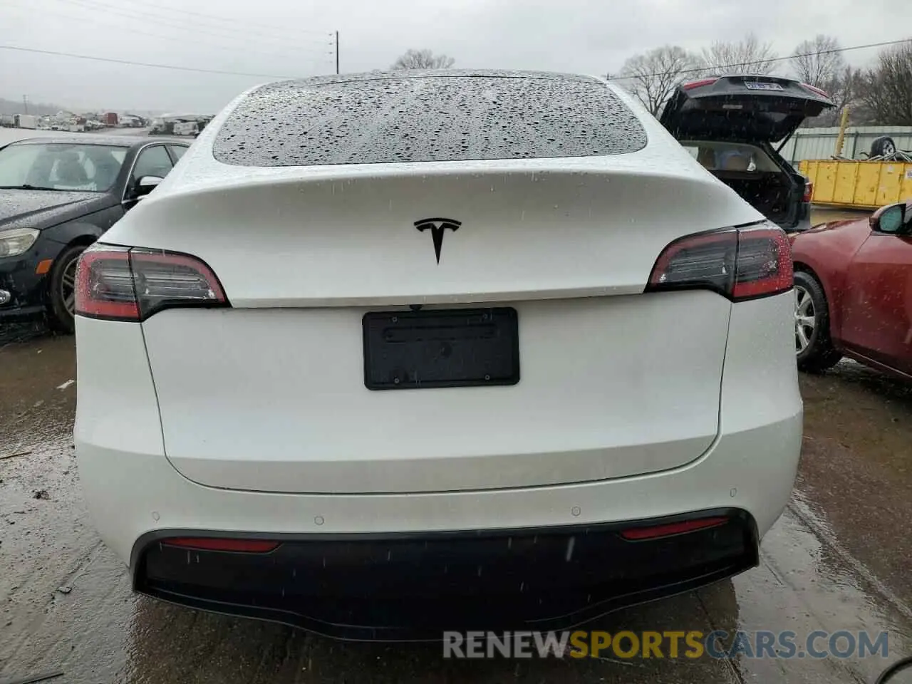6 fotografías del automóvil dañado 5YJYGDED1MF114078 TESLA MODEL Y 2021