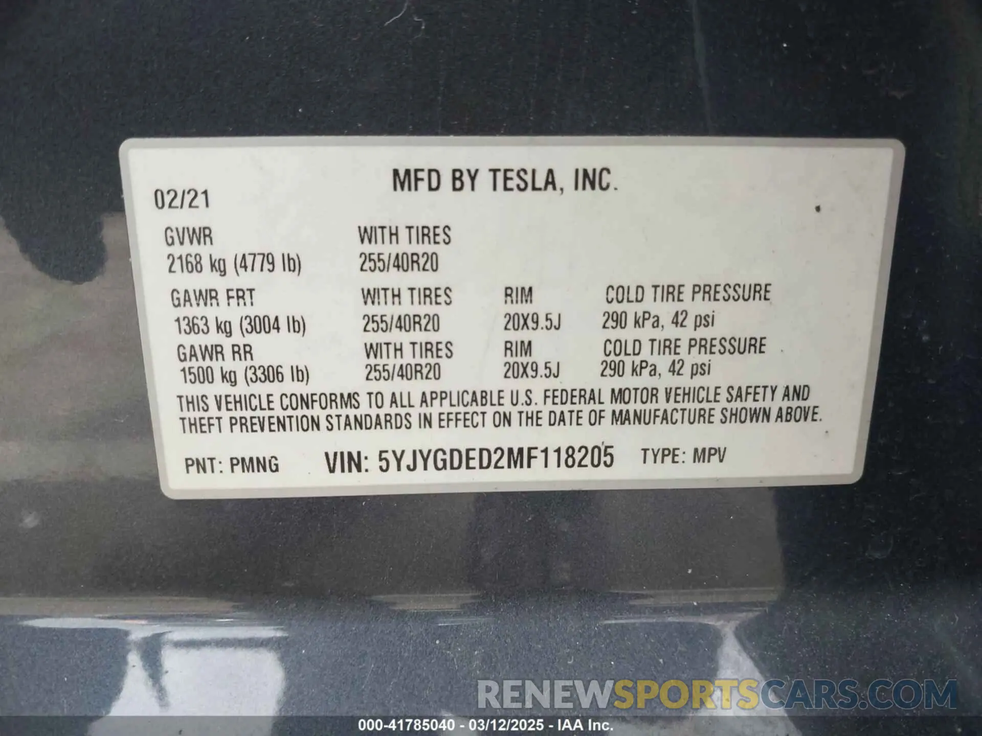 9 fotografías del automóvil dañado 5YJYGDED2MF118205 TESLA MODEL Y 2021